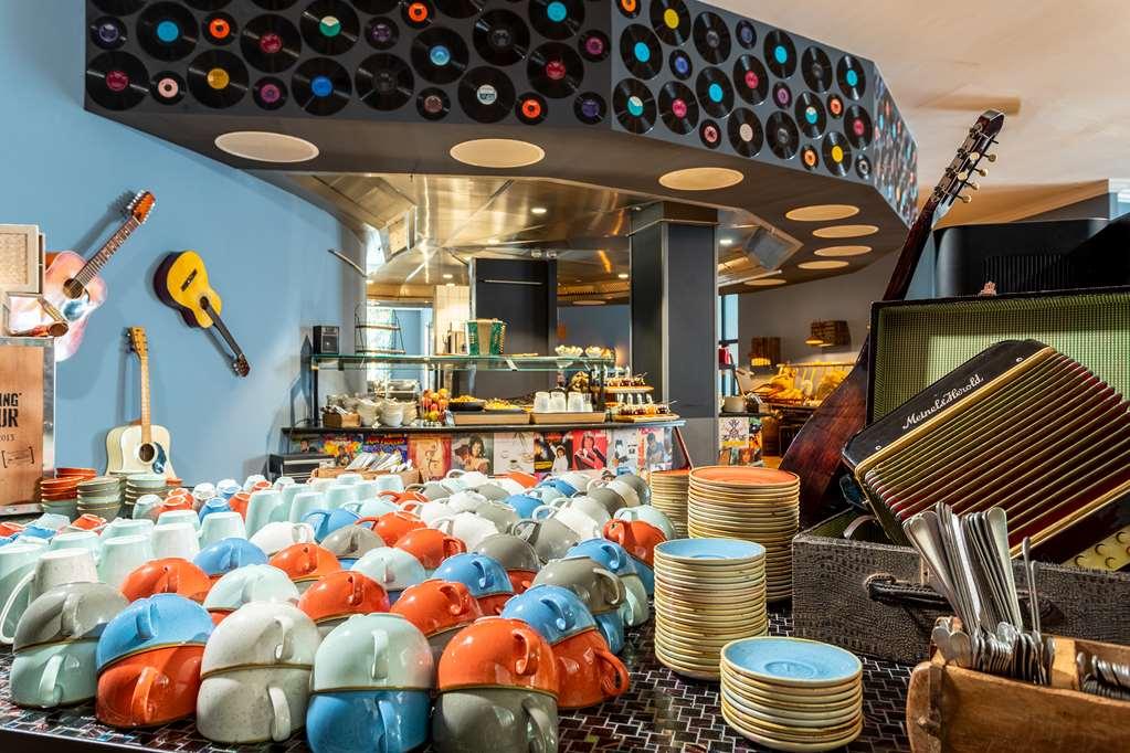 Mightytwice Hotel
